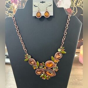 NWT necklace and earrings set